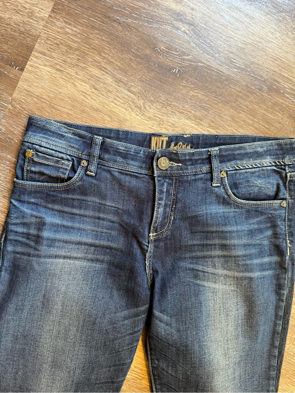Kut From The Kloth Dark Wash Cropped Jeans with Cuffed Hem - Capri Sz 8 - Picture 2 of 12